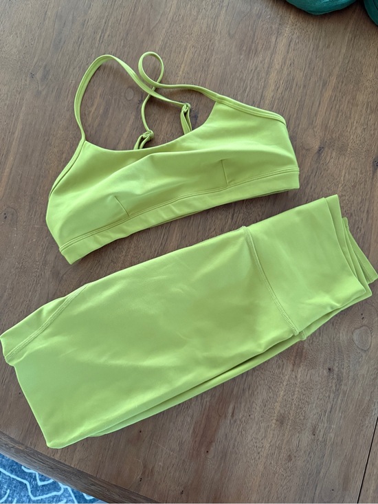 ALO Yoga Pants - Alo chartreuse bra & leggings